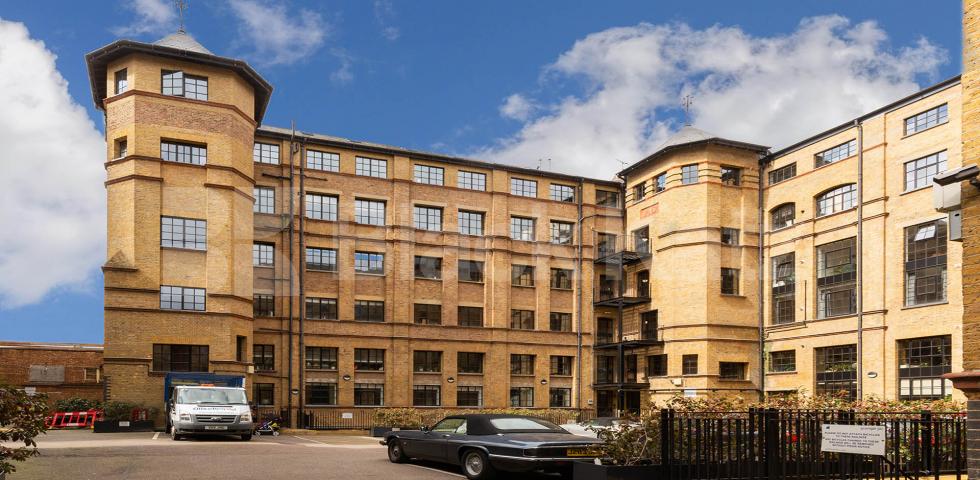 			STUNNING 2 BEDROOM WAREHOUSE APARTMENT, 2 Bedroom, 1 bath, 1 reception Flat			 SPRINGFIELD HOUSE LOFTS-TYSSEN STREET, DALSTON-HAGGERSTON-SHOREDITCH
